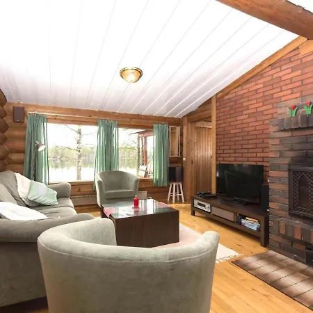 Holiday home Riihiniemi By Interhome *